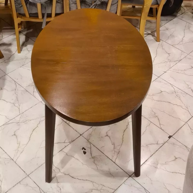 میز مدل بیضی پسکرایه