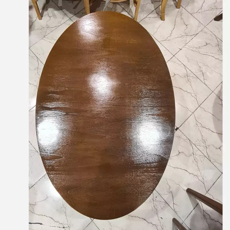 میز مدل بیضی پسکرایه