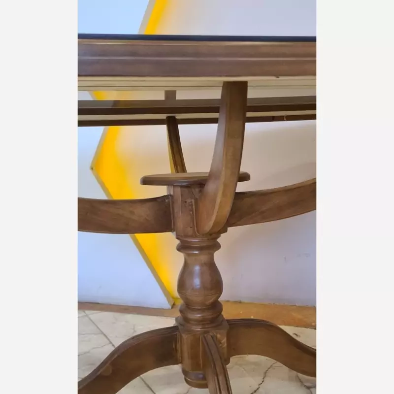 میز مدل پاتریس پسکرایه