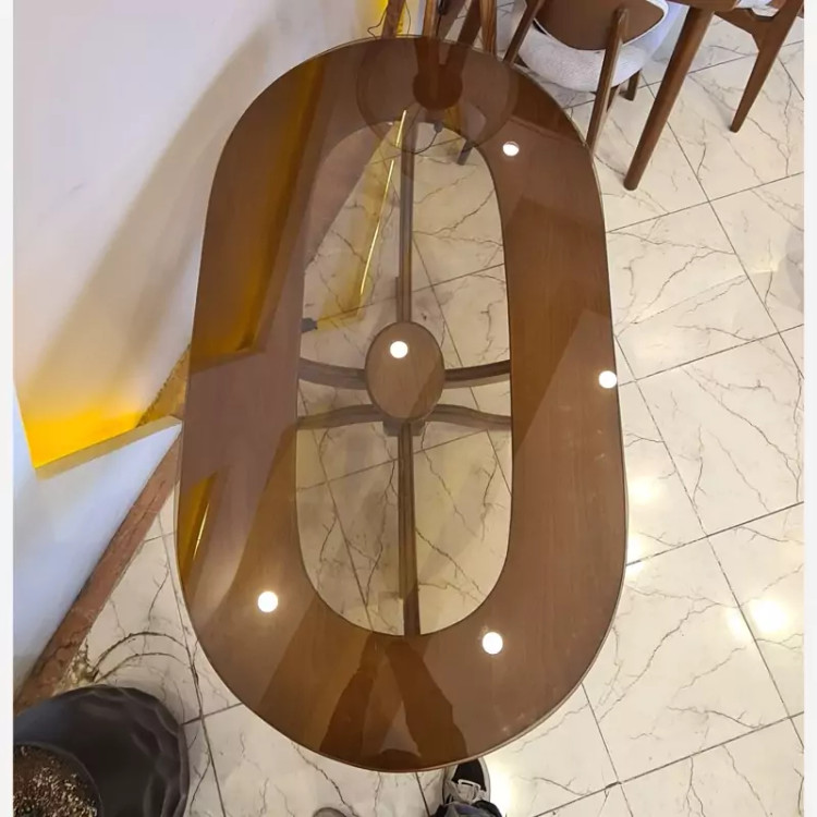 میز مدل پاتریس پسکرایه