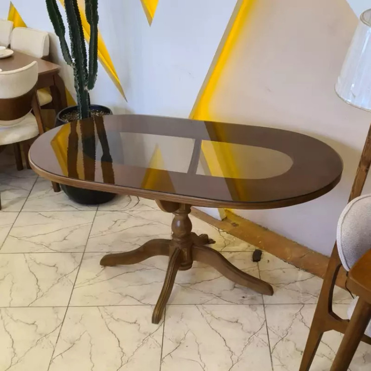 میز مدل پاتریس پسکرایه