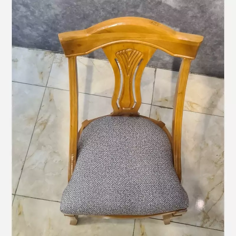 صندلی مدل گیتاری فندقی روشن پسکرایه